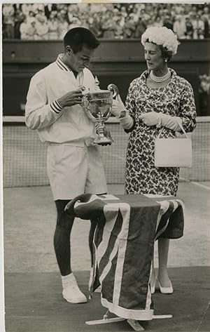 Angleterre, A. Olmedo, The Wimbledon Champion