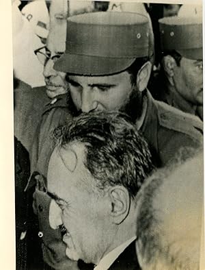 Fidel Castro accueille Anastase Ivanovitch Mikoyan