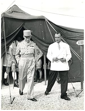 GUERRE D'INDOCHINE NINH BINH Ambassadeur de France M. Dejean