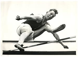 L'athlète J. Sheffield représentant la Grande Bretagne aux JO de Berlin, 1932
