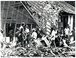 Vietnam, Saigon, bombardement des bureaux de la police, août 1965