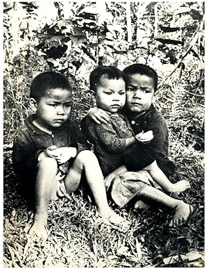 Vietnam, Binh Dinh, Enfants dans la jungle de Binh Dinh, février 1966