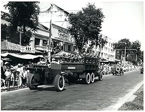 INDOCHINE SAIGON THU DUC Défilé militaire