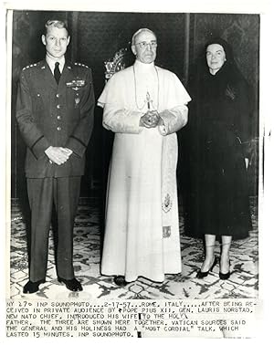 Vatican, Pope Pius XII, Gen. Lauris Norstad, NATO chef, and his wife