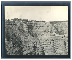 U.S.A., Arizona, The Grand Canyon. Hotel on the edge of the Canyon