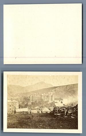 UK, Edinburgh, Holyrood Palace and Arthur's Seat