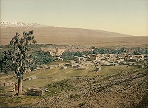 Balbek. Vue générale et le Liban.