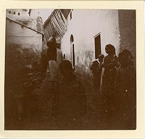 Algérie, Alger, Enfants dans une cour, 1898, Vintage citrate print