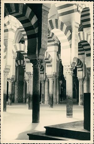 Espagne, Córdoba, La colonnade de la mosquée-cathédrale, ca.1950, Vintage silver print