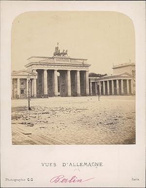 Bild des Verkufers fr Allemagne, Berlin, Porte de Brandebourg, ca.1885, Vintage albumen print zum Verkauf von photovintagefrance