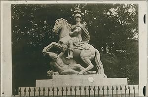 Pologne, Varsovie, La statue équestre de Sobiesky, 1918, vintage silver print