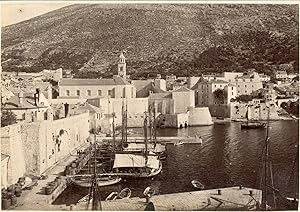 Croatie, Dubrovnik, Raguse, Vue du port et remparts, ca.1880, vintage albumen print