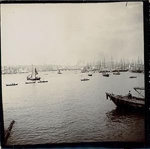 Bateaux dans un port, ca.1905, Vintage citrate print