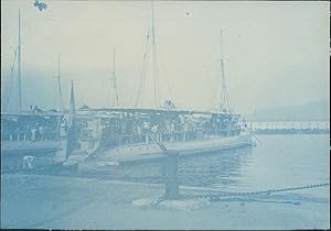 France, Traversier à quai dans un port, ca.1910, Vintage cyanotype print