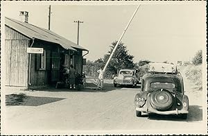 Allemagne, Vieux-Brisach, Douane allemande, 1952, Vintage silver print