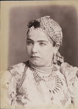 Maghreb, Jeune femme avec bijoux, ca.1880, Vintage albumen print
