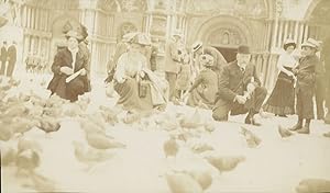 Italie, Venise, Place Saint-Marc, Les pigeons, 1911, Vintage citrate print