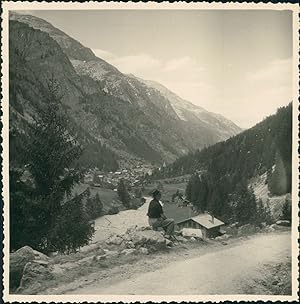 Suisse,Vue d'une vallée, 1949, Vintage silver print
