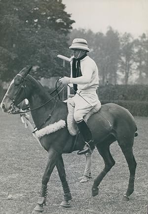 France, Prince Alexis Mdivani jouant au Polo à Bagatelle, 1935, vintage silver print