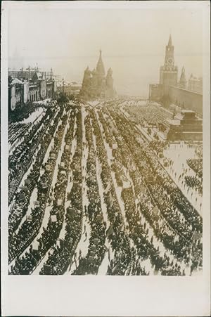 Russie, Moscou, Manifestation du Premier Mai sur la Place Rouge, 1954, Vintage silver print