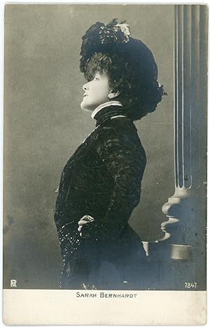 Actrice Sarah Bernhardt, ca.1900, vintage silver print on carte postale paper