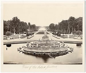 France, Versailles, le château, vue sur les jardins et la fontaine