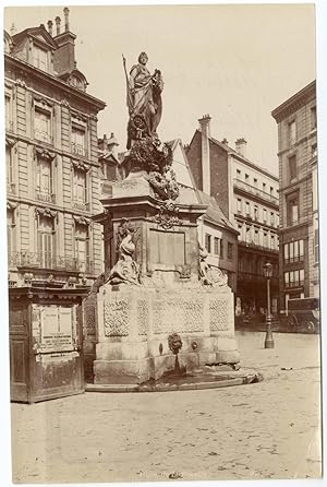 France, Rouen, place de la pucelle