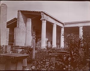 Italie, Pompéi, Maison des Vettii, jardin, ca.1900, Vintage citrate print