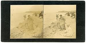 STEREO Grande-Bretagne ? Familles sur une plage à identifier, circa 1900