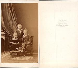 Disdéri, Paris, Trois petits enfants en pose, circa 1860