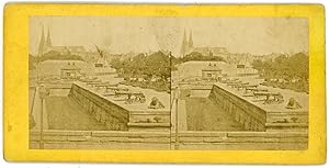 STEREO France, Paris, Esplanade des Invalides, rangée de canons, circa 1870