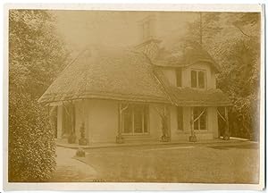 Bild des Verkufers fr Irlande, Killarney, Glena Cottage zum Verkauf von photovintagefrance