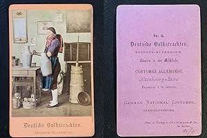 Christmann, Berlin, Deutsche Volkstrachten, Sachsen-Altenburg, Bauerin in der Milchtube, circa 1870