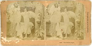 Stereo, The pillow fight, Bataille de polochons, 1898