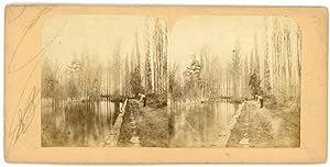 Stereo, France, Homme au bord d'une rivière, circa 1870