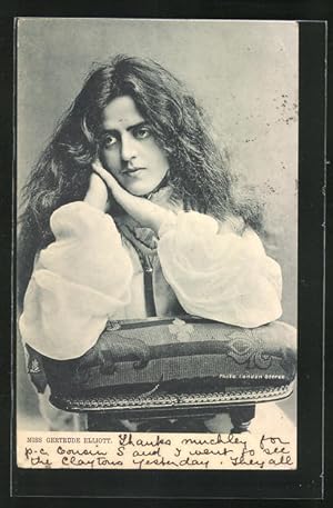 Ansichtskarte Schauspielerin Gertrude Elliott im Kostüm eines Bühnenstücks