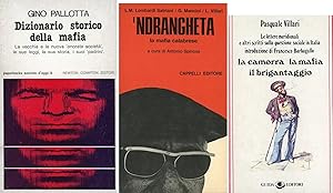 Bild des Verkufers fr Dizionario storico della mafia zum Verkauf von Studio Bibliografico Marini