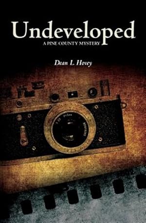 Immagine del venditore per Undeveloped: A Pine County Mystery venduto da GreatBookPricesUK