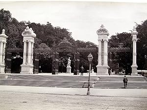 Madrid: Retiro, la Entrada. 465