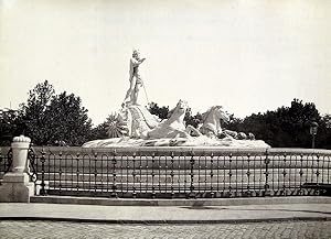 Madrid: Fuente de Neptuno. 470