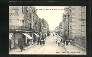 Carte postale Chateau-Gontier, Rue Thiers