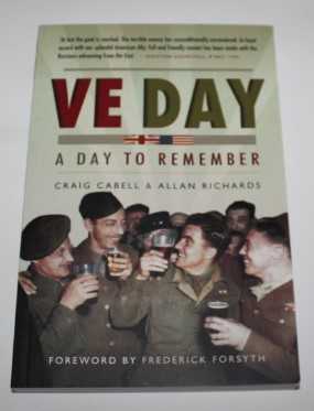 Seller image for VE Day. A Day to Remember for sale by H4o Books