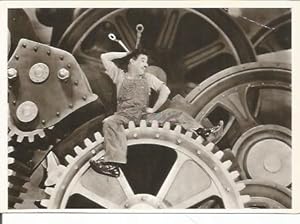 Seller image for POSTAL A0867: Charlie Chaplin en Modern Times for sale by EL BOLETIN