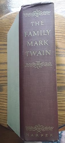 Image du vendeur pour The Family Mark Twain mis en vente par Grandma Betty's Books