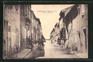 Carte postale Salles-sur-L`Hers, Rue de la Poste, vue de la rue