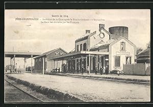 Ansichtskarte Fère-Champenoise, Intérieur de la Gare après le Bombardement, Bahnhof nach Zerbombung