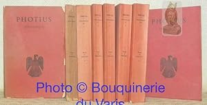 Bild des Verkufers fr Bibliothque. 8 Volumes. Texte tabli et traduit par Ren Henry. Collection Byzantine. Tome I: Codices 1 - 84. Tome II: Codice 84 - 185. Tome III: Codices 186 - 222. Tome IV: Codices 223 - 229. Tome V: Codices 230 - 241. Tome VI: 242 - 245. Tome VII: 246 - 256. Tome VIII: 257 - 280. zum Verkauf von Bouquinerie du Varis