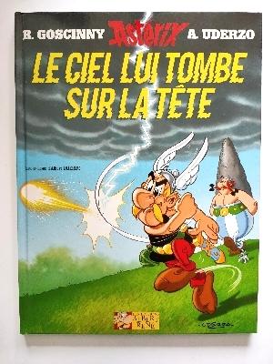 Bild des Verk�ufers f�r Le Ciel Lui Tombe Sur La TETE (Une Aventure d'Asterix) zum Verkauf von PsychoBabel & Skoob Books