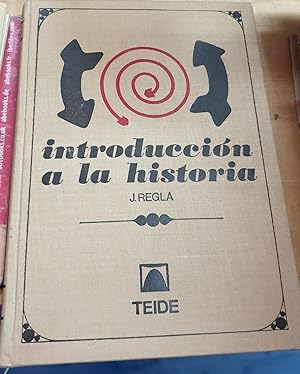 Imagen del vendedor de Introduccin a la Historia. Socioeconoma, poltica, cultura a la venta por Outlet Ex Libris