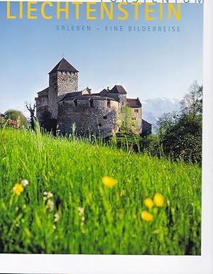 Immagine del venditore per Frstentum Liechtentein : erleben - eine Bilderreise. [Liechtenstein, Stabsstelle fr Kommunikation und ffentlichkeitsarbeit ; Liechtenstein Tourismus. Text: Egon Gsthl. Fotogr.: Roland Korner und Wolfgang Mller. Hrsg.: Marco Nescher] venduto da Fundus-Online GbR Borkert Schwarz Zerfa